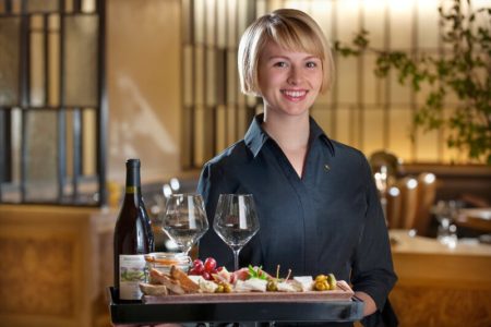 nhân viên đề xuất về lịch làm ca xoay