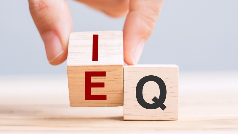 IQ là gì? So sánh sự khác biệt giữa chỉ số IQ và EQ? - JobsGO Blog