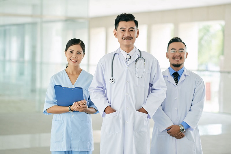 Chuyên gia y tế là gì?