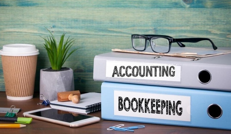 So sánh 2 khái niệm Bookkeeper và Accounting