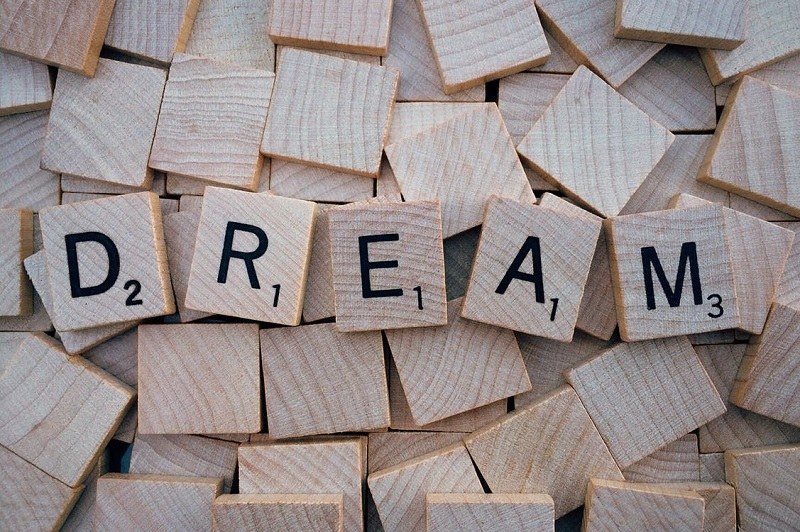 Nghị luận xã hội về việc theo đuổi ước mơ