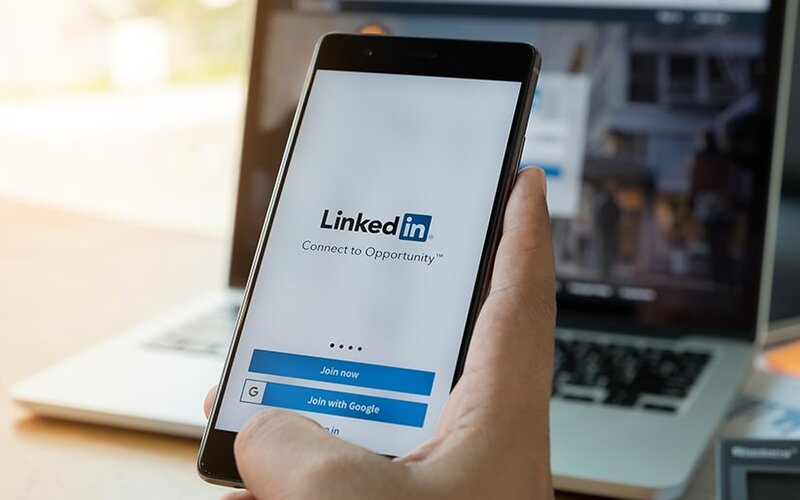 Đặt LinkedIn về chế độ riêng tư 