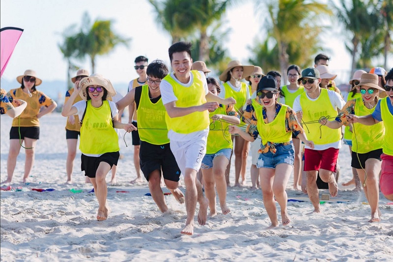 Team Building Là Gì? Tìm Hiểu Mục Đích, Ý Nghĩa Của Việc Tổ Chức Team  Building - Jobsgo Blog