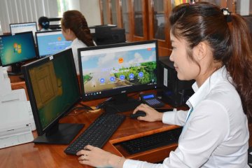 Viên chức là gì? Phân biệt viên chức với cán bộ, công chức