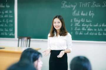 Điều kiện để làm giáo viên trường chuyên THPT là gì?