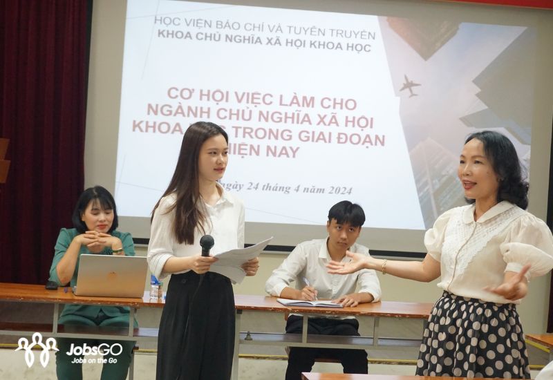 chủ nghĩa xã hội khoa học ra làm gì