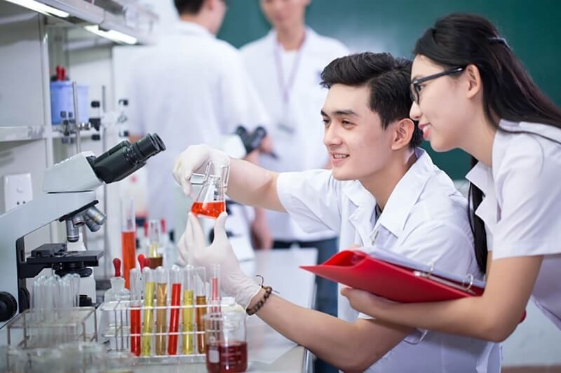 tuyển dụng ngành dược